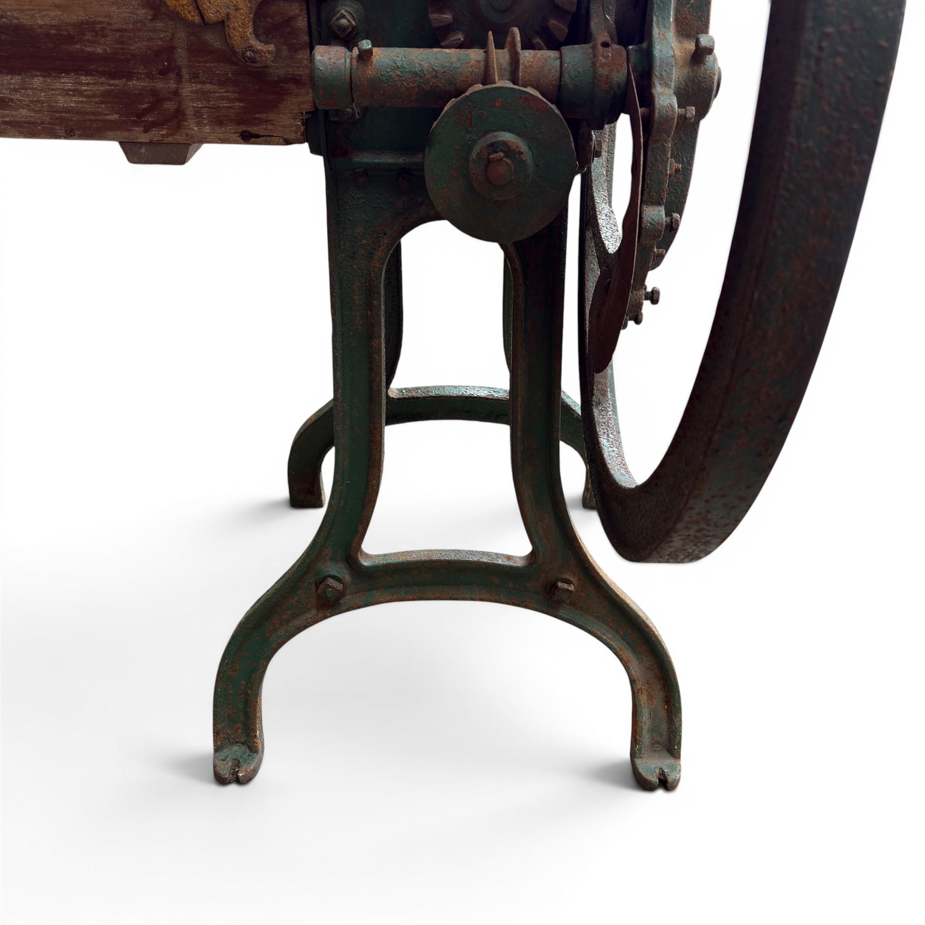 Taylor & Parsons - 19th century cast iron chaff cutter
