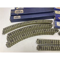 Hornby Dublo - 4620 Breakdown Crane; TPO Mail Van Set; D1 Level Crossing; Pullman cars and goods vans; with a large quantity of track to include straight and curved track, switch points and buffer stops; boxed and loose