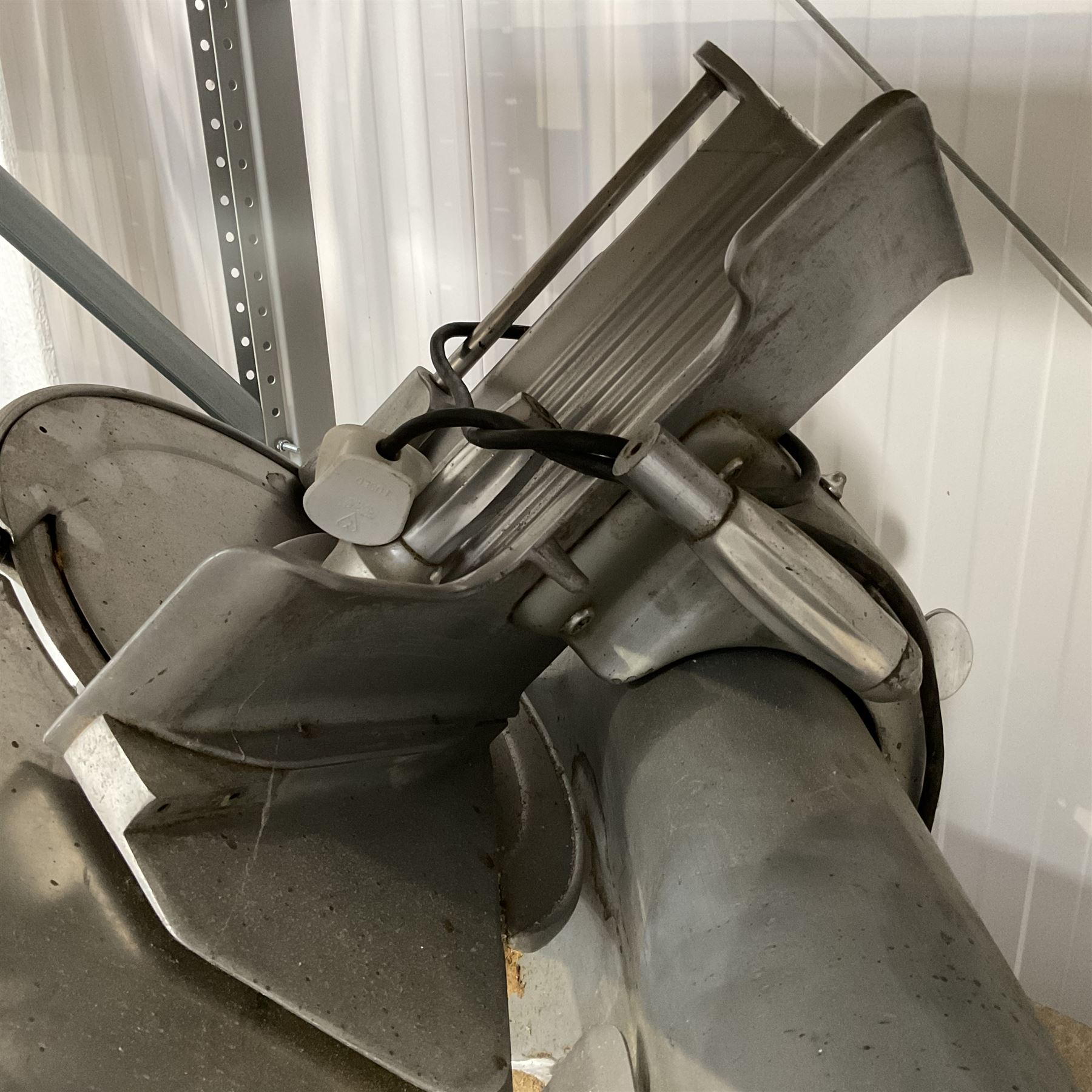 Hobart commercial meat slicer - THIS LOT IS TO BE COLLECTED BY APPOINTMENT FROM DUGGLEBY STORAGE, GREAT HILL, EASTFIELD, SCARBOROUGH, YO11 3TX