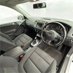 VW Tiguan, 2 Litre diesel, Automatic, 2011, Silver, MOT till 06/09/2026, 120,000 Miles (NV11 DDF)