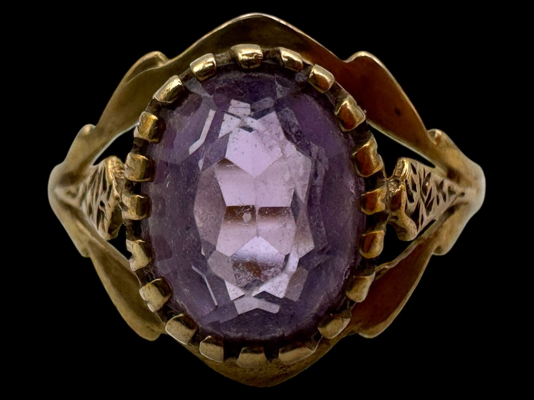 9ct gold amethyst ring, hallmarked 