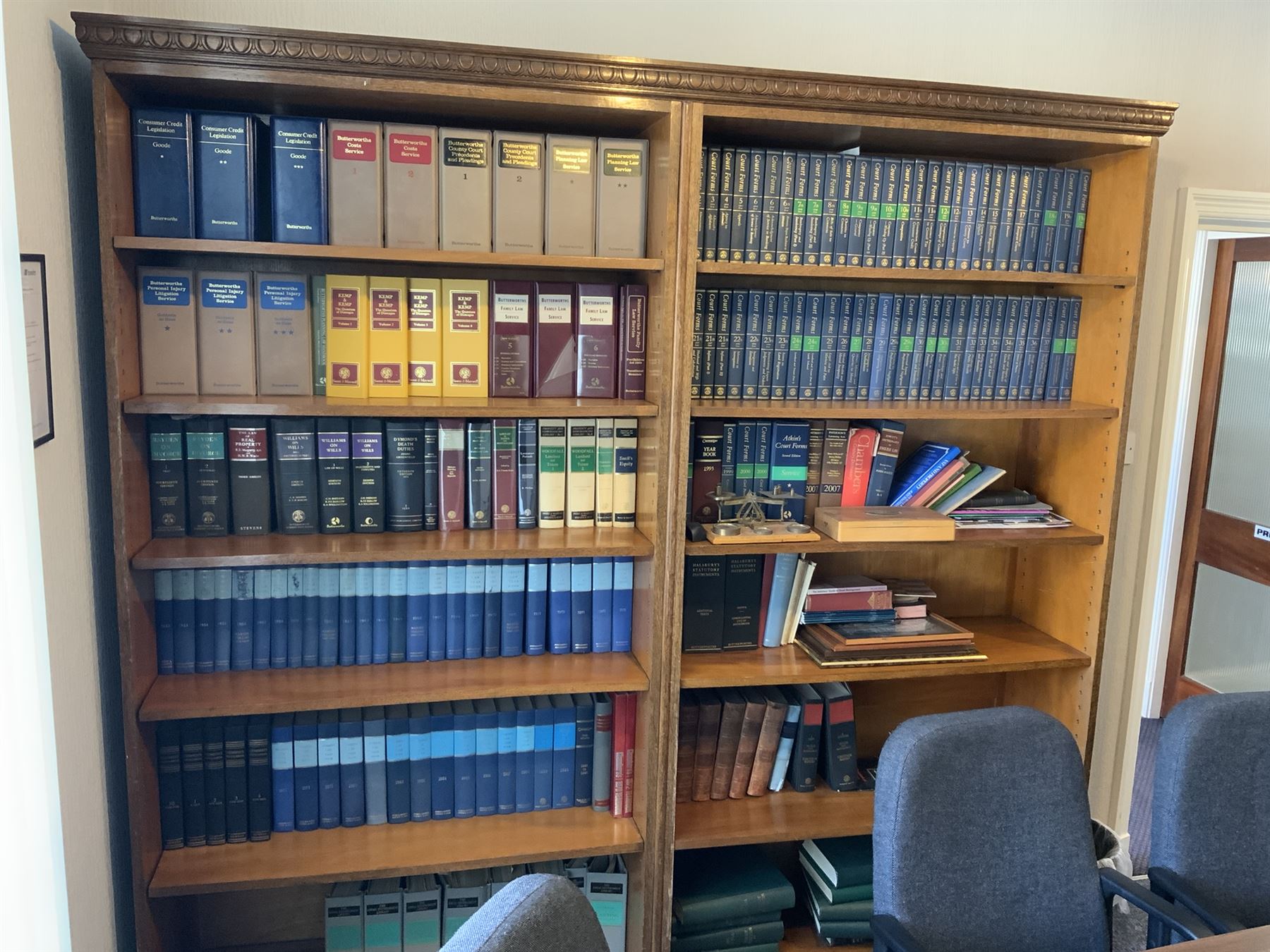 Early 20th century large mahogany two sectional open bookcase