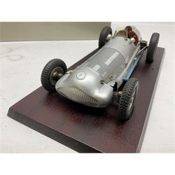 Marklin tin-plate clockwork 'Silver Arrow' Mercedes-Benz