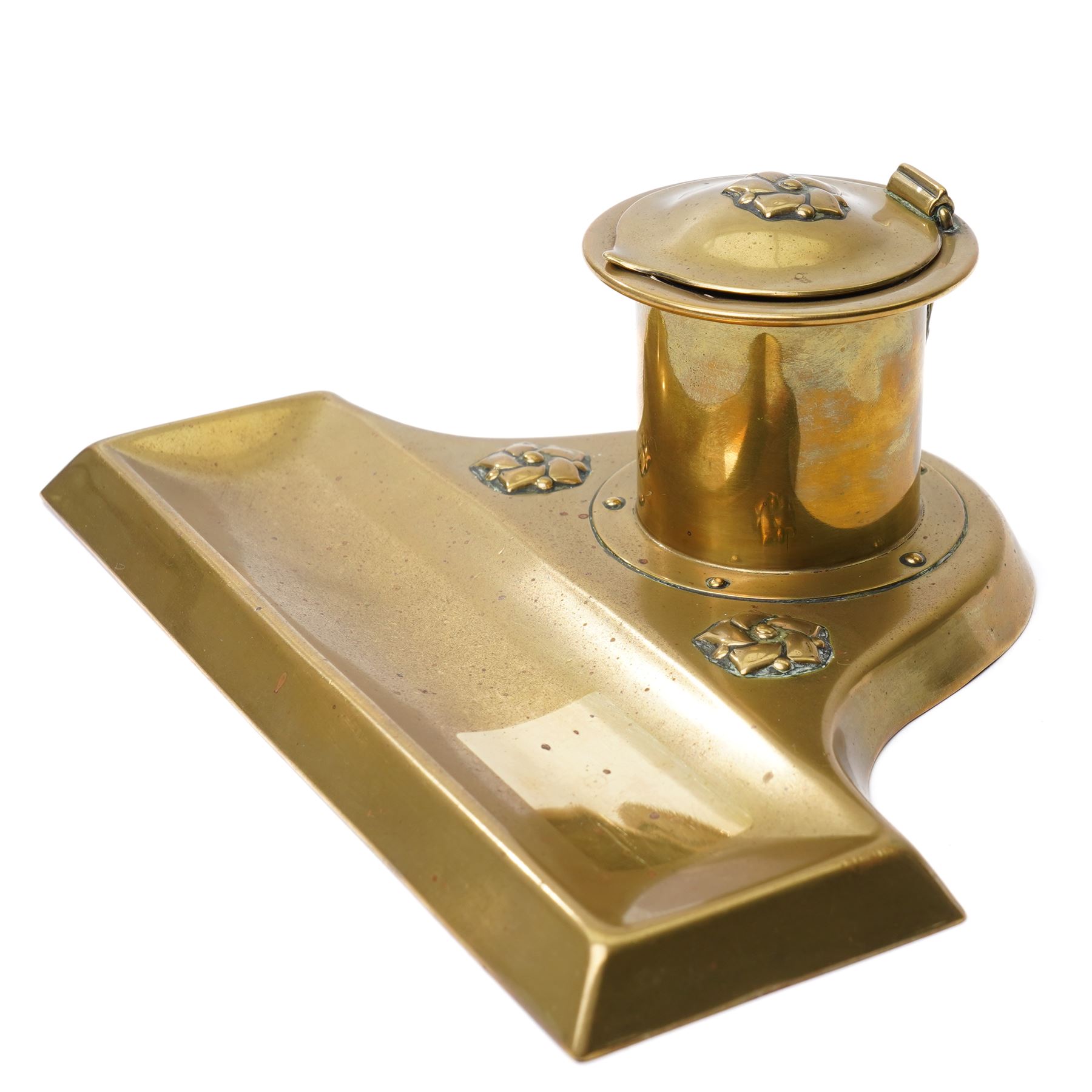 Albert Edward Jones (1878-1954) Arts & Crafts period brass inkwell, W21cm