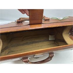 Leather gladstone/ doctors bag, H27cm