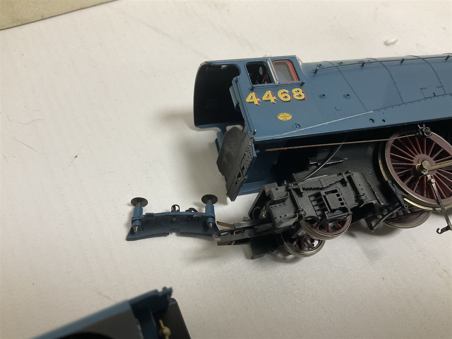 Various makers ‘00’ gauge - Hornby DCC ready LNER 4-6-2 ‘The Mallard’ no.4468 in blue with original box; Lima British Railway Class 33 Bo-Bo diesel locomotive no.33025; quantity of coaches, wagons and track to include Hornby, Lima, Tri-Ang etc (26) 