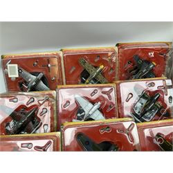 Twenty-six die-cast models of WW2 military aircraft, probably magazine issues, in predominantly unopened blister packs (26)