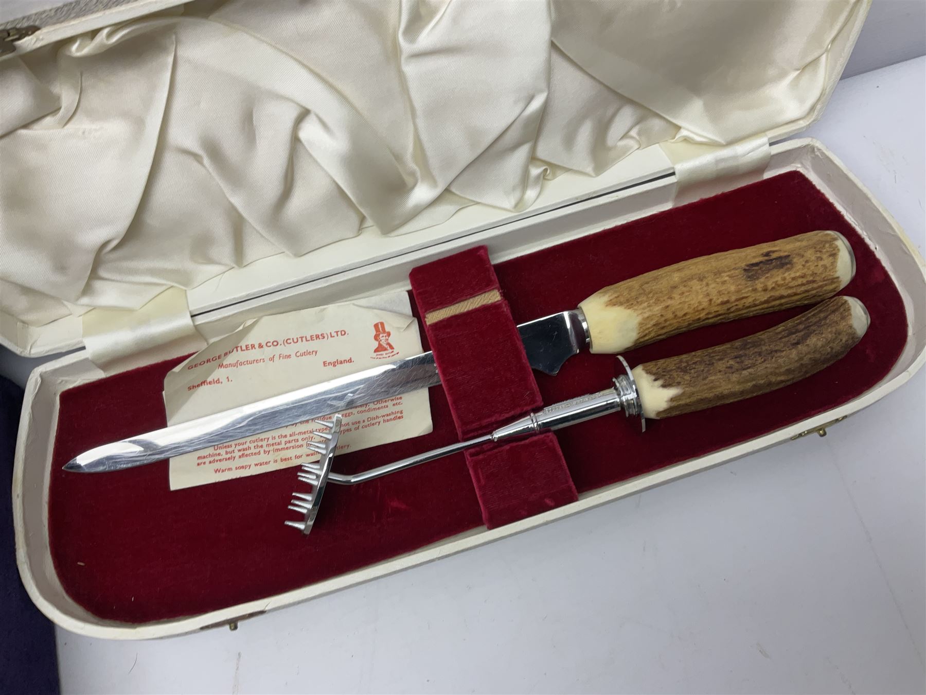 Hunting horn, with silver plated mounts, Ronson red glass table lighter, silver plated bowl, goblets and liquer glasses and other collectables