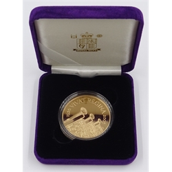  Queen Elizabeth II 2006 gold five pound coin, cased, without certificate  