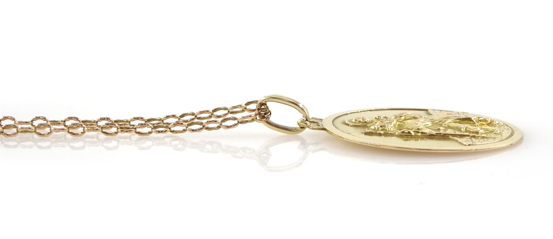 17ct gold Saint Christopher pendant, on 9ct gold cable link chain necklace