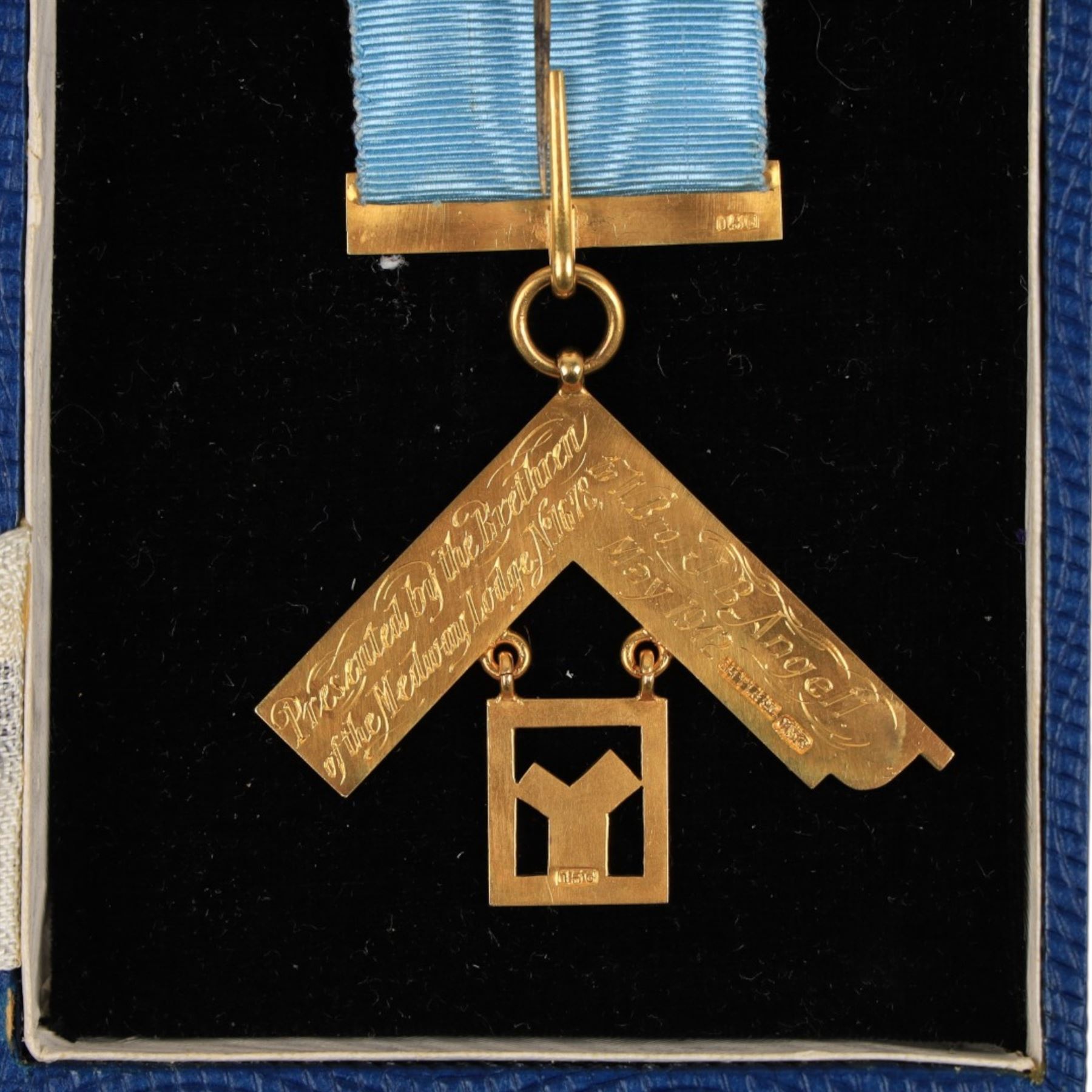 15ct gold Masonic jewel, with two gold bars on blue ribbon, bars and pendant stamped 15c, boxed