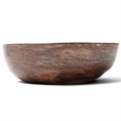 Elizabeth Graydon-Stannus (1873-1961) brown and blue mottled glass bowl, D27cm 