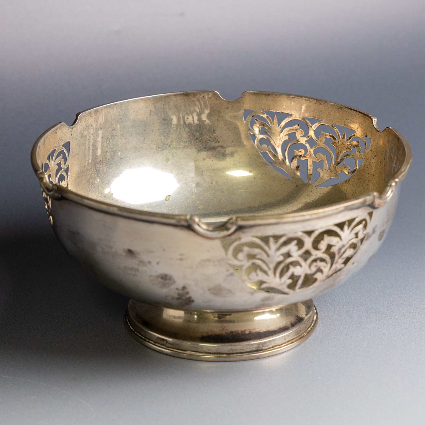 Indian silver footed bowl, of circular form with pierced sides, H8cm, D15cm