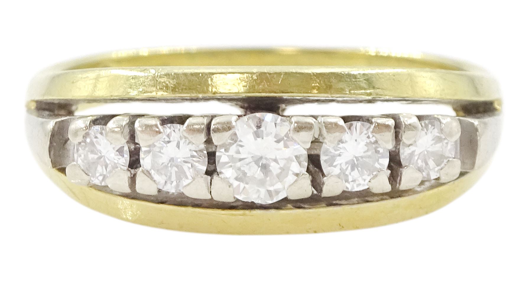 14ct gold five stone round brilliant cut diamond ring, stamped 585, total diamond weight approx 0.40 carat 