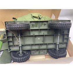 Palitoy Action Man - Trailer with drop down tailboard and easy to assemble canopy; and 105mm Light Gun; both boxed (2)