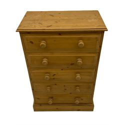 Pine Chest of Drawers 