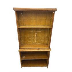 19th century scumbled oak and pine open bookcase, fitted with four adjustable shelves