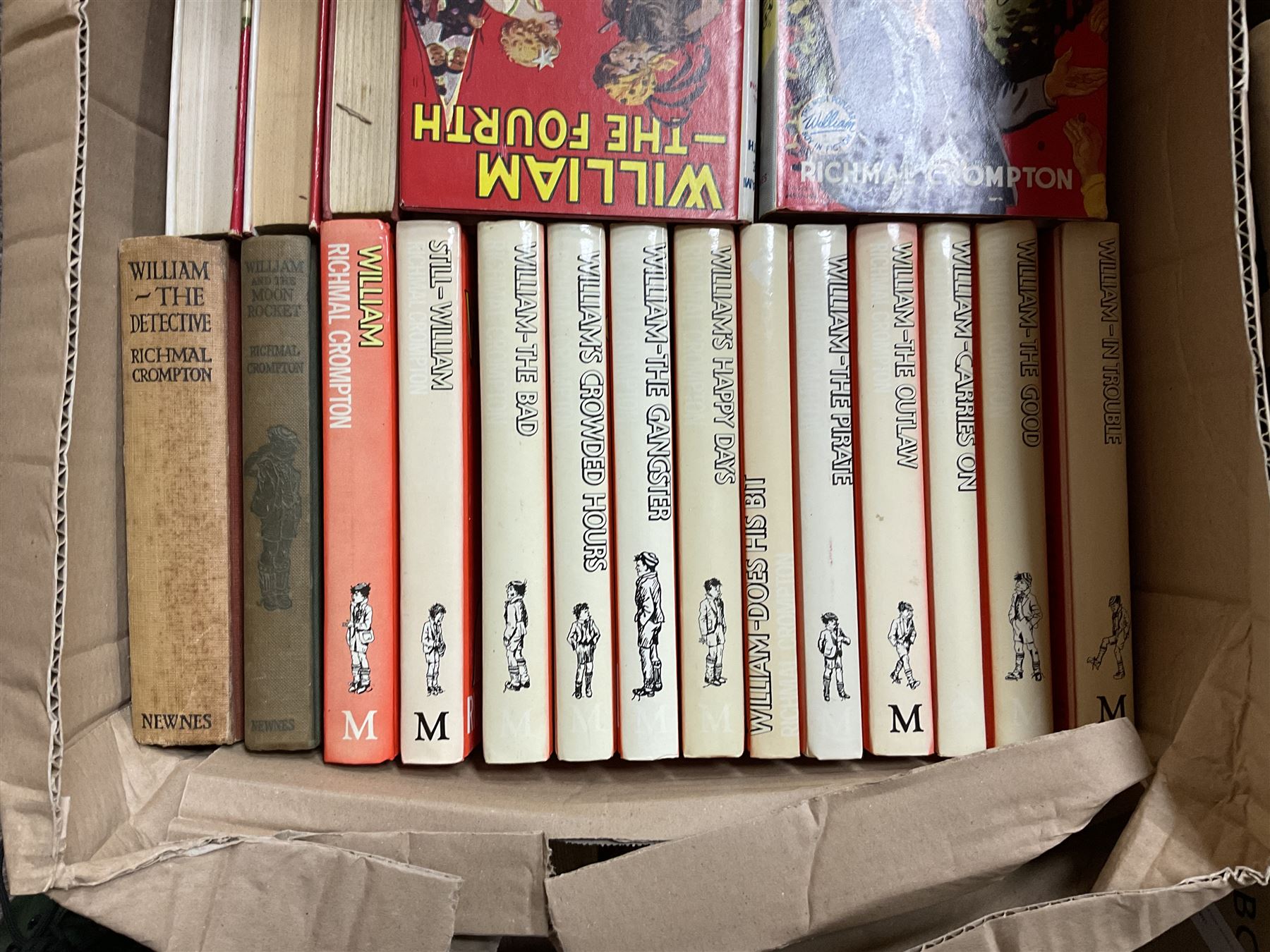 Collection of books and annuals, including Richmal Crompton; Just William and Frank Richards; Billy Bunter series,  Greyfriars' Holiday Annuals, etc, in seven boxes