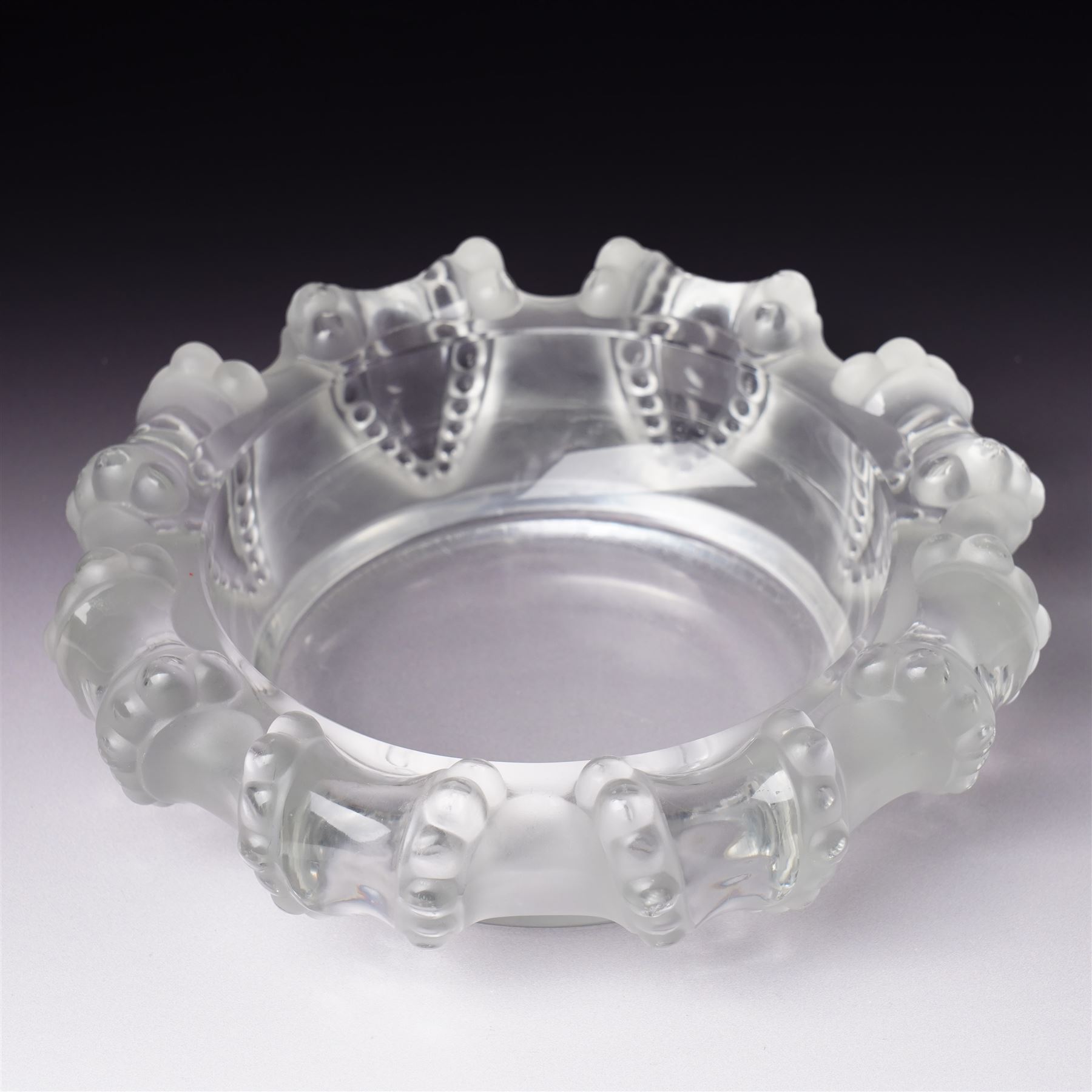 Lalique 'Cannes' octopus frosted and clear glass cigar ashtray inscribed 'Lalique, France'  D18cm