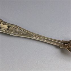 Set of six silver Kings pattern dessert forks, of varying date and maker, all hallmarked 