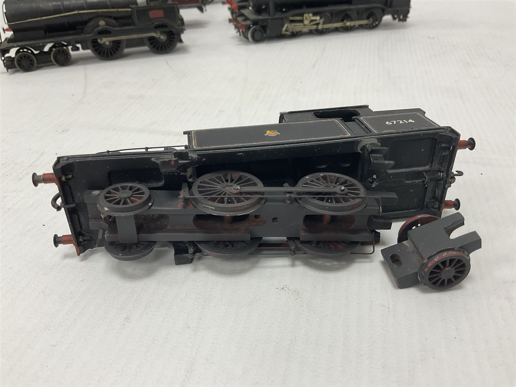‘00’ gauge - eight kit built steam locomotives, mostly for restoration comprising LNWR/LMS Whale G Class 0-8-0 no.49078 in BR black; Class J11 (Pom-Pom) 0-6-0 no.64451 in BR black; Class F4 2-4-2T no.67214 in BR black; Precursor Tank Whale ‘Dreadnought’ 4-4-0 no.659 in black; Class O2 2-8-0 no.63936 in BR black; Class A4 4-6-2T no.6978 in LNER crimson; Class C16 4-4-2T no.67489 in BR black; Class A6 4-6-2T no.69791 in BR black (8) 