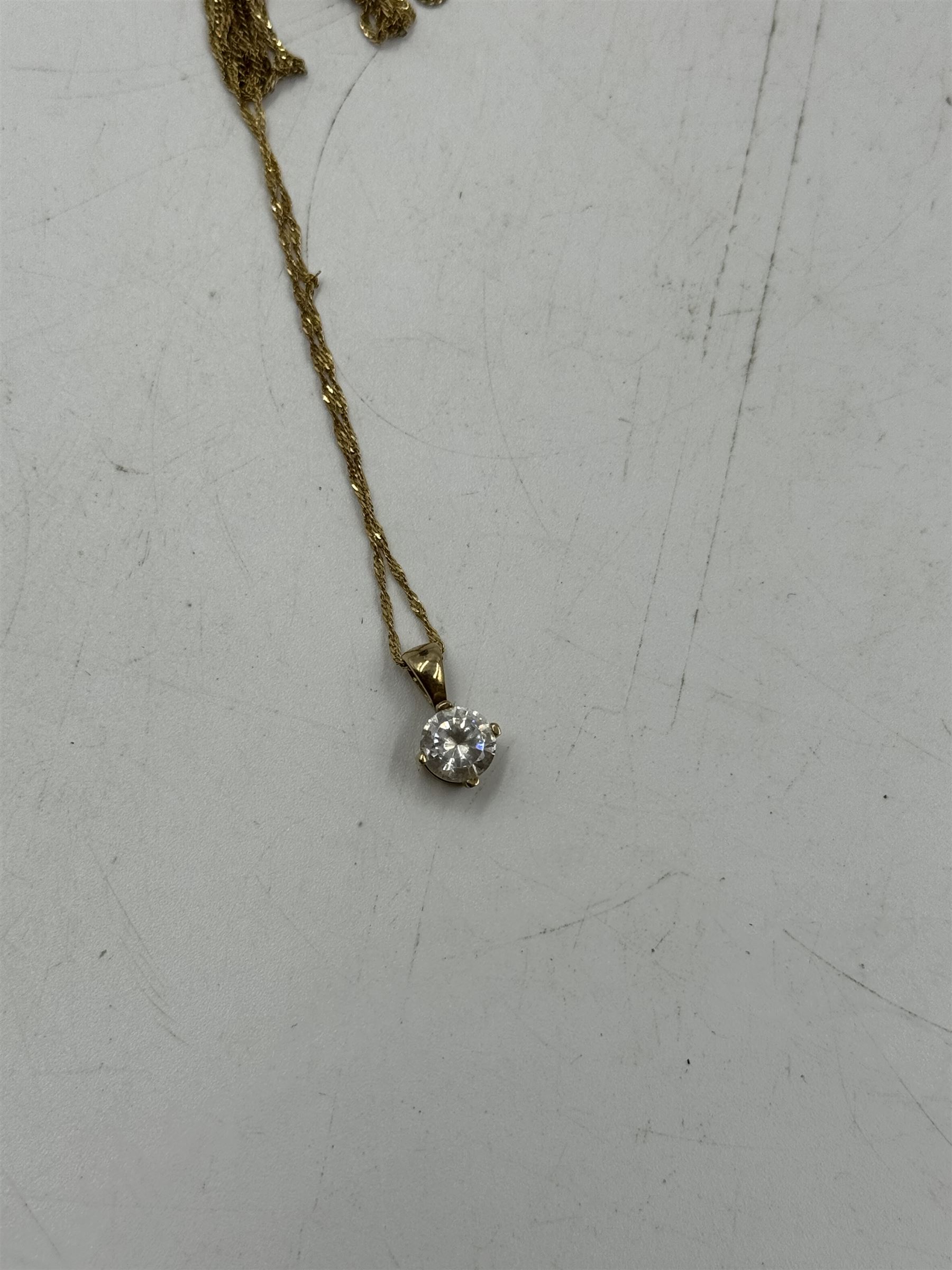 14ct gold bracelet links and a 14ct gold chain, together with 9ct gold jewellery, to include pair of cufflinks, bracelet, seahorse charm, chains and a cubic zirconia pendant 