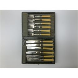 Oak cased canteen of silver plated cutlery, six covers, together with case set of Walker & Hall silver plated butter knives, six cased dessert spoons, and five other cased sets of various cutlery   