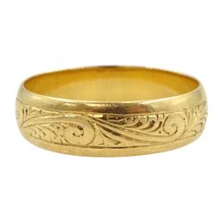 Victorian 18ct gold band, with foliate scroll engraving, Birmingham 1895
