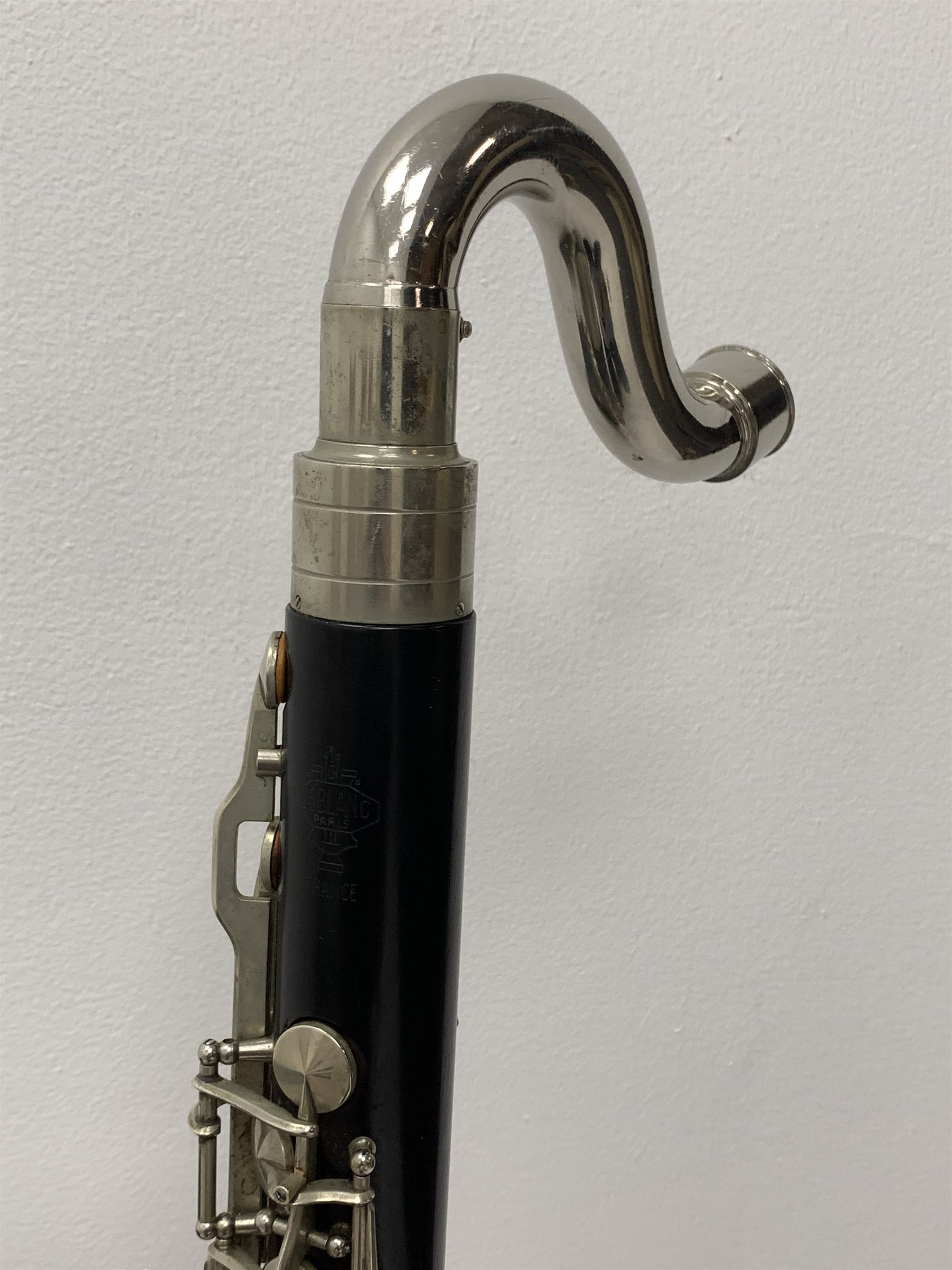 LeBlanc Paris fourpiece bass serial no. 5197, L96cm, in