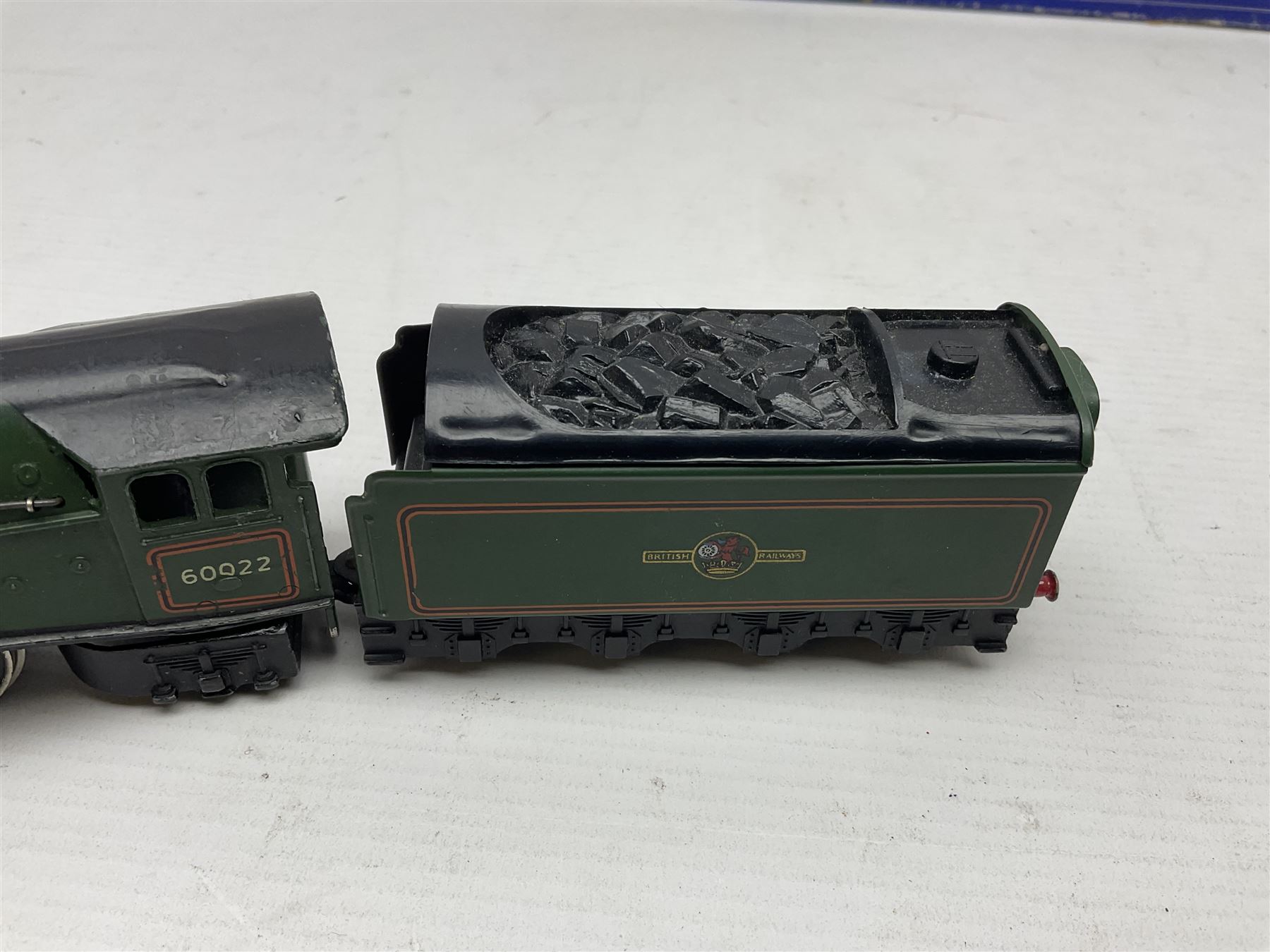 Hornby Dublo - 3-rail - Class A4 4-6-2 locomotive 'Mallard' No.60022 in BR green; in original box; and Duchess Class 4-6-2 locomotive 'Duchess of Montrose' No.46232 in BR matt green; in original plain blue box; with associated tender in plain blue box (3)