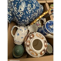 Barge Ware teapot, Withernsea vase, blue and white ceramics and other collectables, in three boxes 