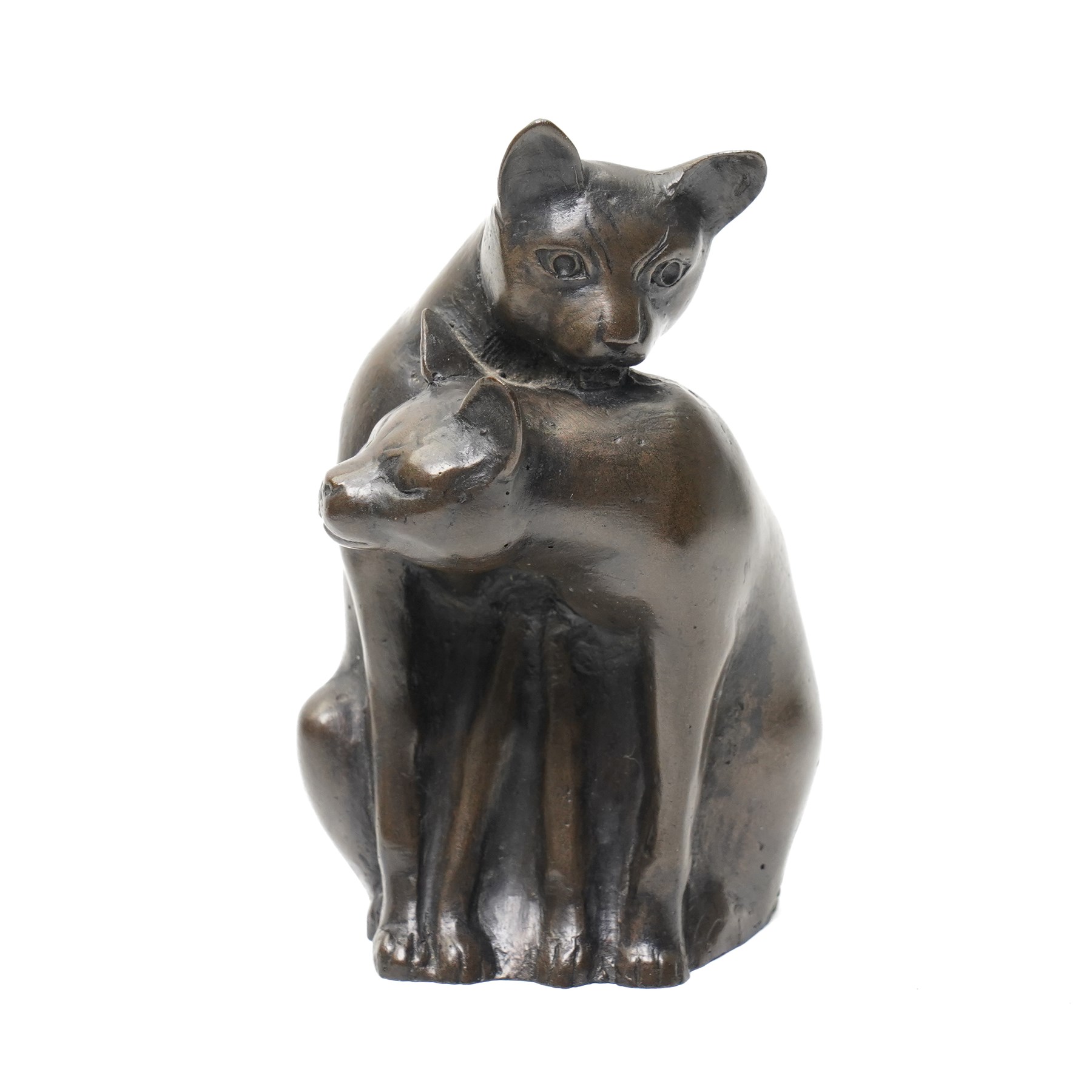 Two Seneshall bronzed resin cats, signed, W21cm and 23cm; together with a bronze effect mother and kitten , H10cm (3)