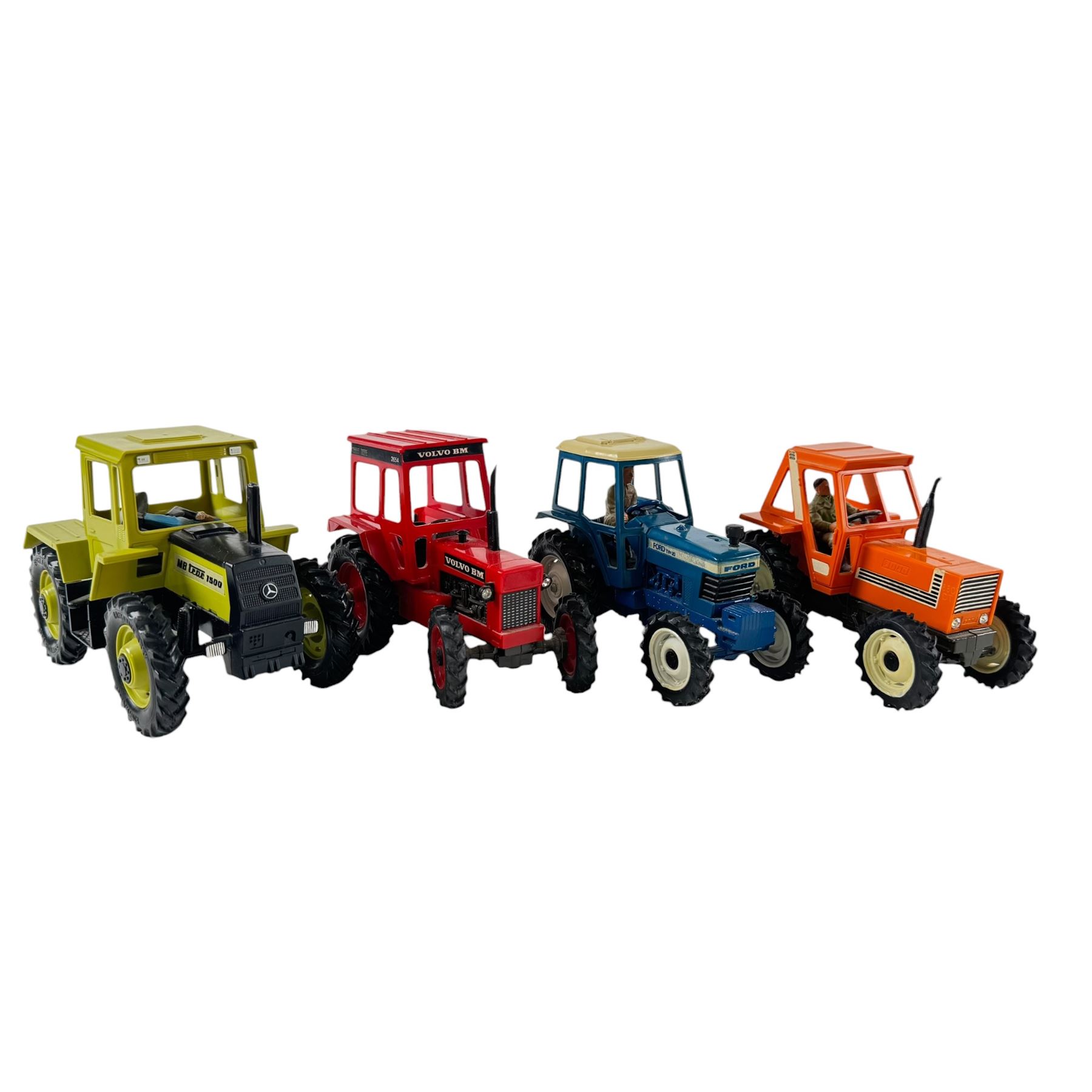 Britians Ltd tractors, including Ford TW20, boxed and loose Ford TW-20, Fiat 880 DT, MB Teac 1500, Volvo BM, a MF 760 Combine Harvester, Rear Dump and a Lonestar dumper truck