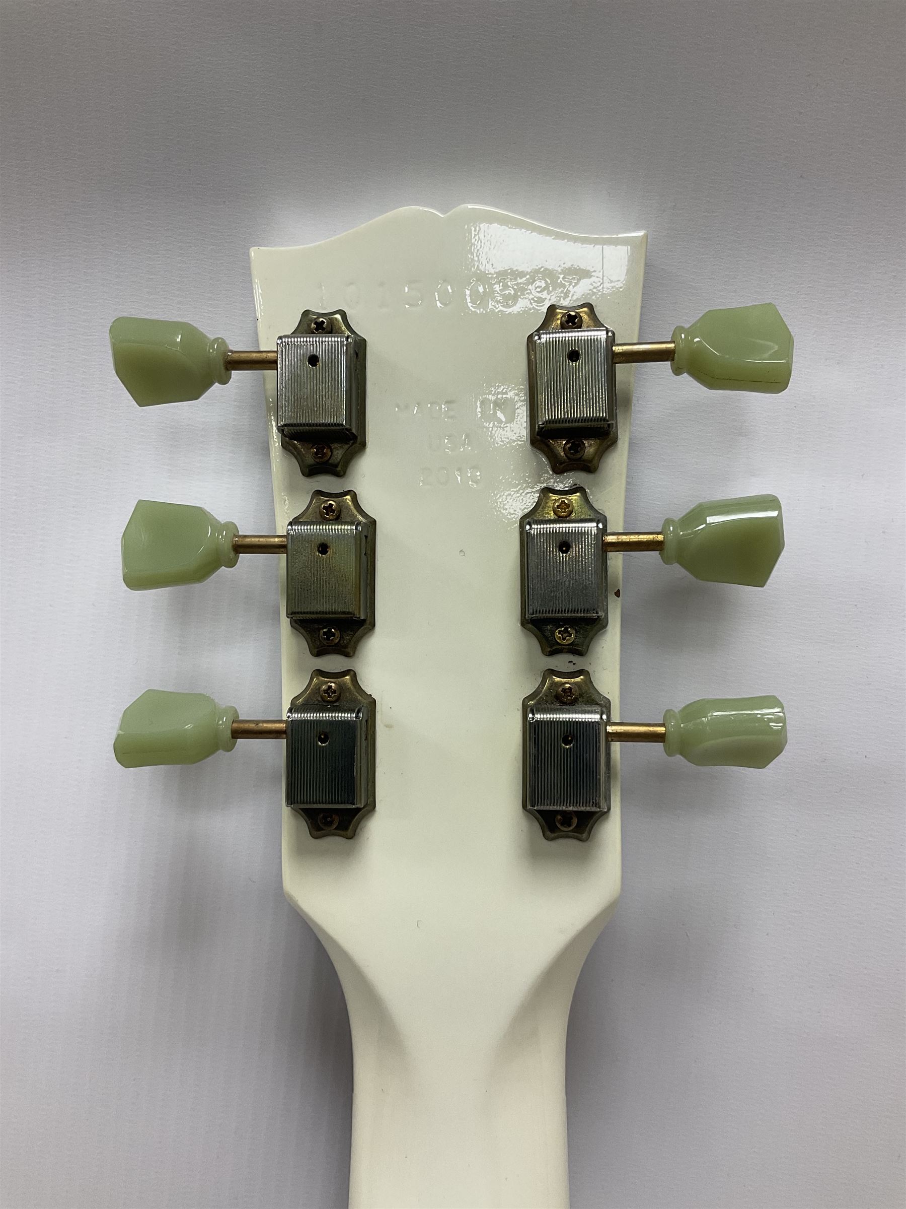 2010 Gibson Les Paul studio guitar, serial no101500537 in white finish with gold and pale green hardware, in Auden soft carry case, guitar L100cm