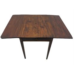 Georgian mahogany drop leaf Pembroke table, fitted with single end drawer, on square tapering supports 