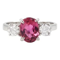 18ct white gold three stone oval cut pink tourmaline and round brilliant cut diamond ring, hallmarked, tourmaline approx 2.60 carat, total diamond weight approx 0.40 carat