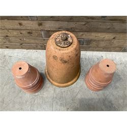 Yorkshire Flower Pots - Terracotta rhubarb forcer (H49cm, D40cm) and ten Sankey terracota plant pots (H17cm, D20cm)