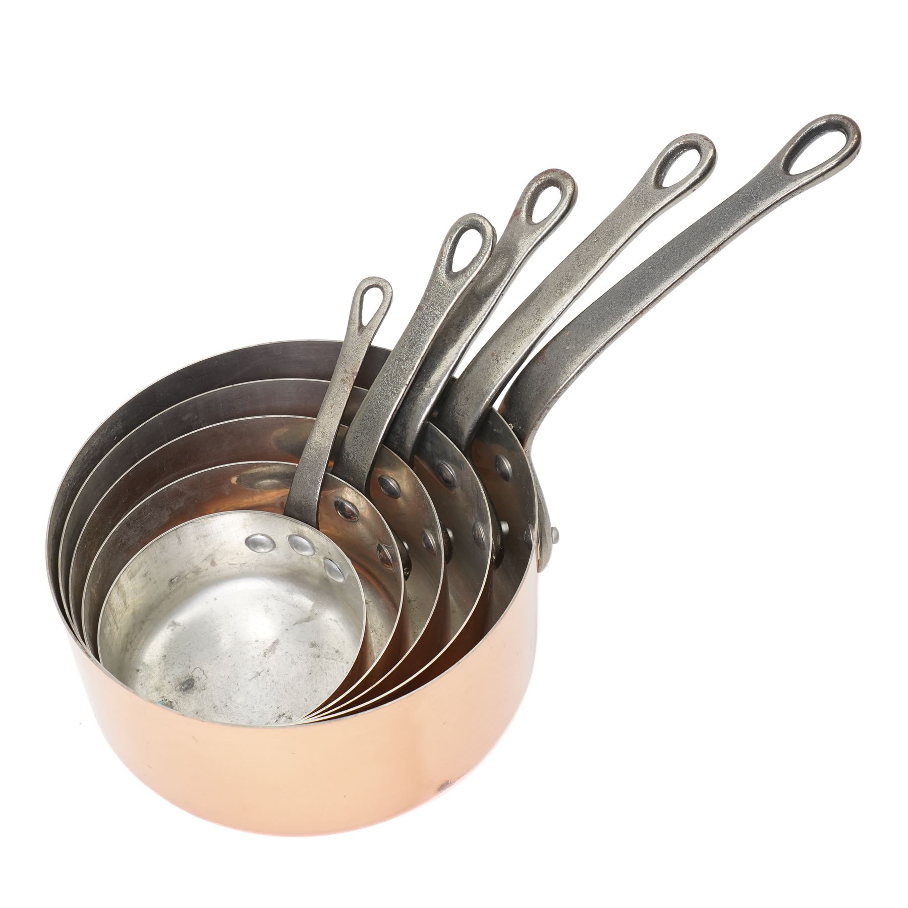 Set of five French copper graduating saucepans with iron handles, stamped Les Cuivres de Faucoeney, max D18cm