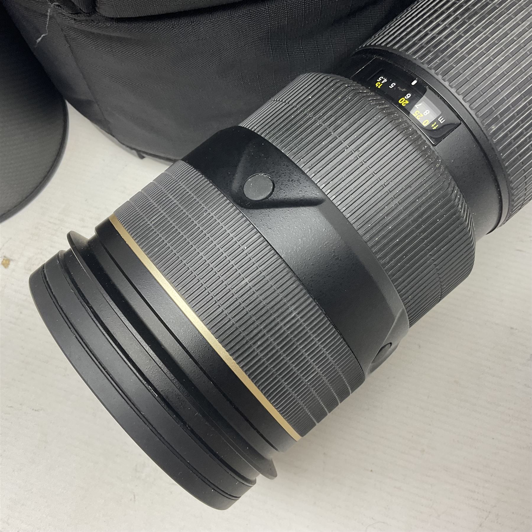 Nikon ED 'AF-S Nikkor 200-400mm 1:4G' lens, serial no 300970, with case
