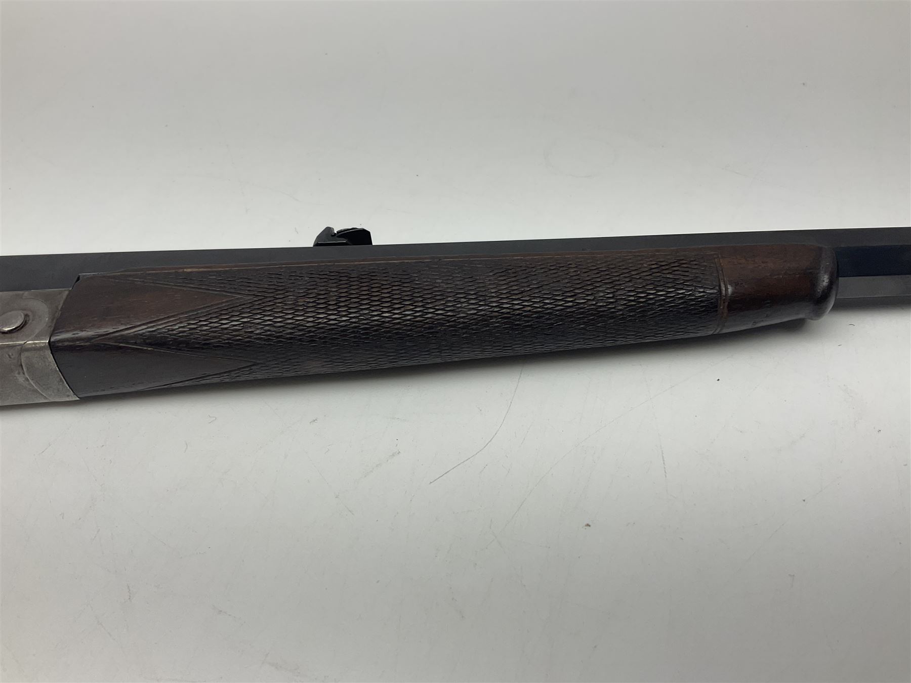 W.R. Pape Newcastle-upon-Tyne .297/250 Rook rifle, the 69cm (27