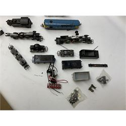 '00' gauge - Tri-ang 'Caledonian Single' Class 4-2-2 locomotive and tender; Hornby Class 37 Diesel (English Electric Type 3) locomotive No.37063; Airfix Class 61XX 2-6-2 Prairie tank locomotive No.6167; Pocher Italy American style 4-4-0 locomotive 'Reno'; and a quantity of part locomotives, spare parts etc; all unboxed