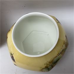 Aynsley Orchard Gold five coffee cans and saucers, mantel clock, plate etc 