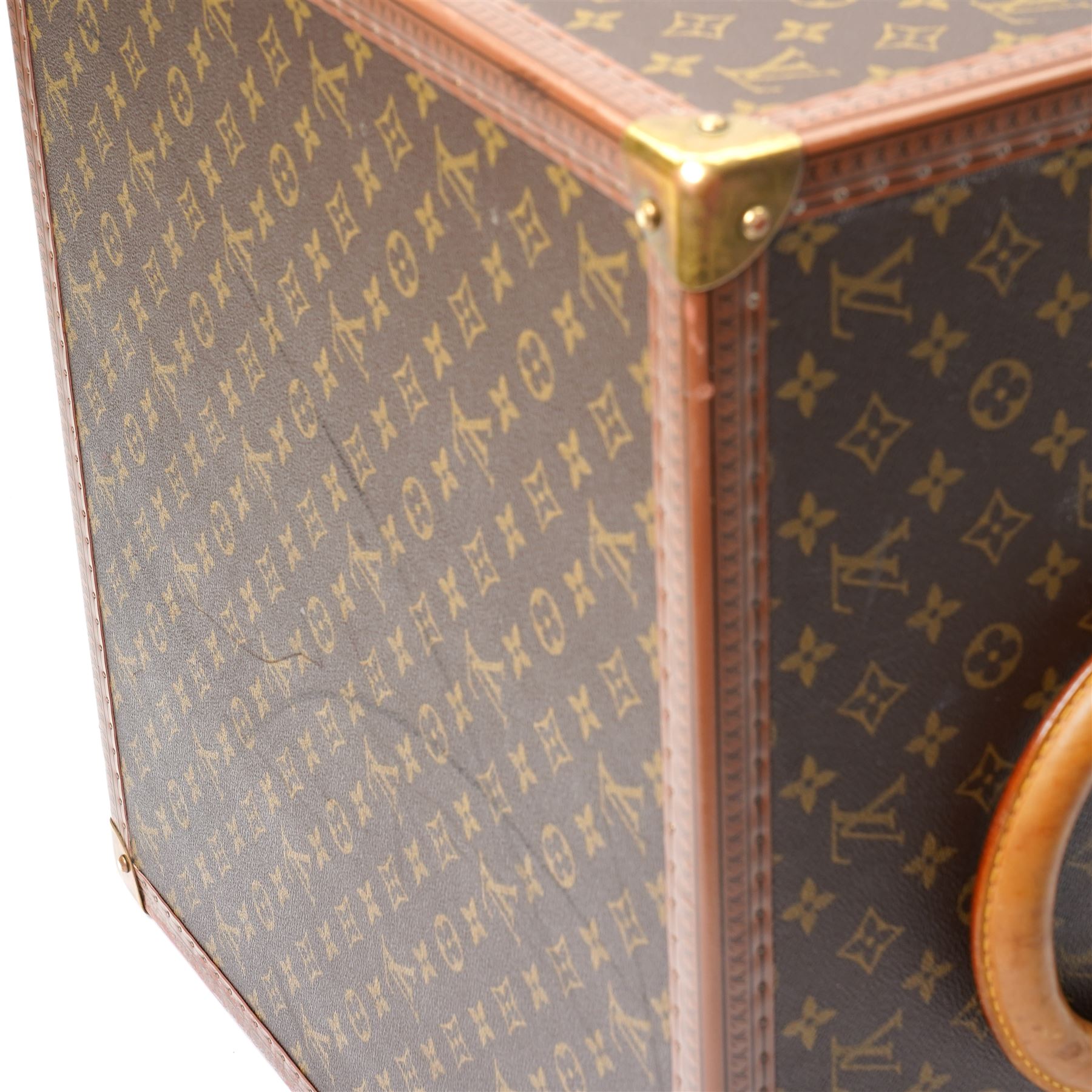 Mid-20th century Louis Vuitton monogram cabin trunk,  monogram canvas with lozine trim and brass mounts, single front leather handle with lock stamped Louis Vuitton with matching key code 1080701, the interior fitted with original webbing straps and lift-out tray, circa1960s, with original key present
