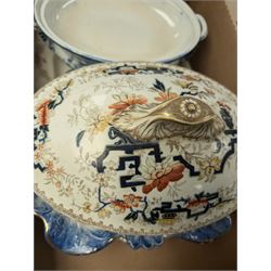 Noritake Windsor pattern dinner wares, Wedgwood Jasperware vase, Royal Doulton Harlow pattern soup bowls and tureens and other ceramics, in six boxes 