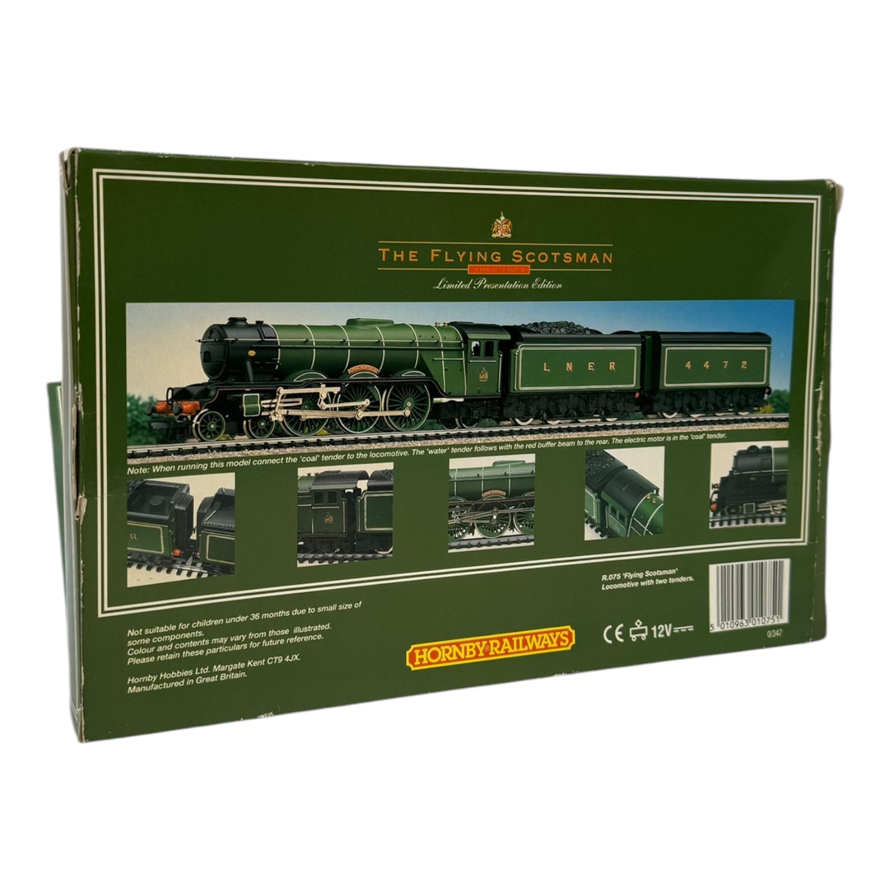 Hornby '00' gauge R075 The Flying Scotsman, Limited Presentation Edition, comprising locomotive and two tenders within presentation packaging with certificate
