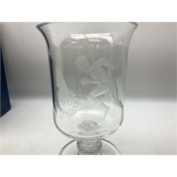 Edinburgh Crystal British Commonwealth Games 1970 goblet vase
Edinburgh crystal goblet vase commemorating the British Commonwealth Games 1970, designed by David Hammond, engraved by F.Lonie, no.37 of 50, with box, H23cm