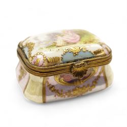 Royal Worcester pill box, decorated with forget-me-nots to the lid, together with two others 