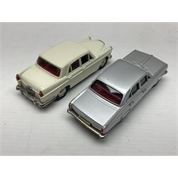 Eight Lansdowne Models 1:43 scale models - 1939 Bentley Embiricos, 1939 Lagonda V12 Long Saloon, 1961 Wolseley 6-110, 1971 Vauxhall PC Cresta De Luxe, 1958 Austin A105, 1955 Hillman Minx Convertible, 1954 Singer Roadster and 1936 Bentley 4 1/4 Ltr Park Ward DHC; all unboxed (8)