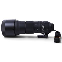 Sigma 150-600mm F5-6.3 DG camera lens, serial no. 53565860, boxed with soft case 