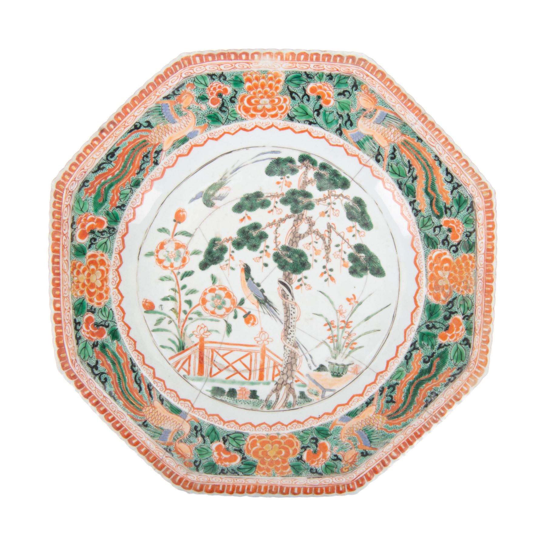 Kangxi period octagonal famille verte charger, decorated with birds and flowers, within a baorder of phoenixes and peonies, D32cm